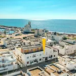 Il Comandante Nyaraló Torre San Giovanni Ugento